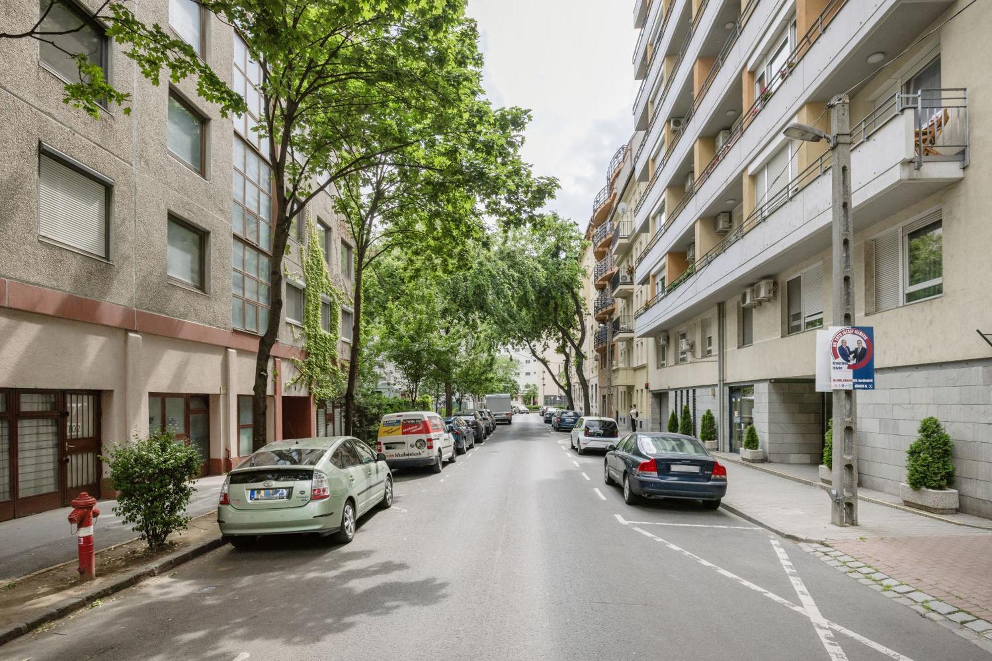 Modern Two-Bedroom Apartment With Free Parking Budapest Exterior foto